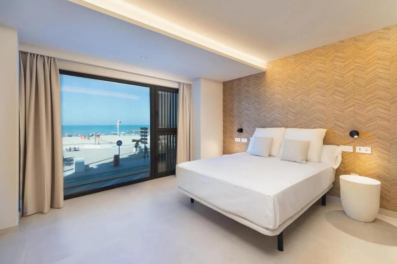 Apartamentos Playa Victoria Cadiz Aparthotel