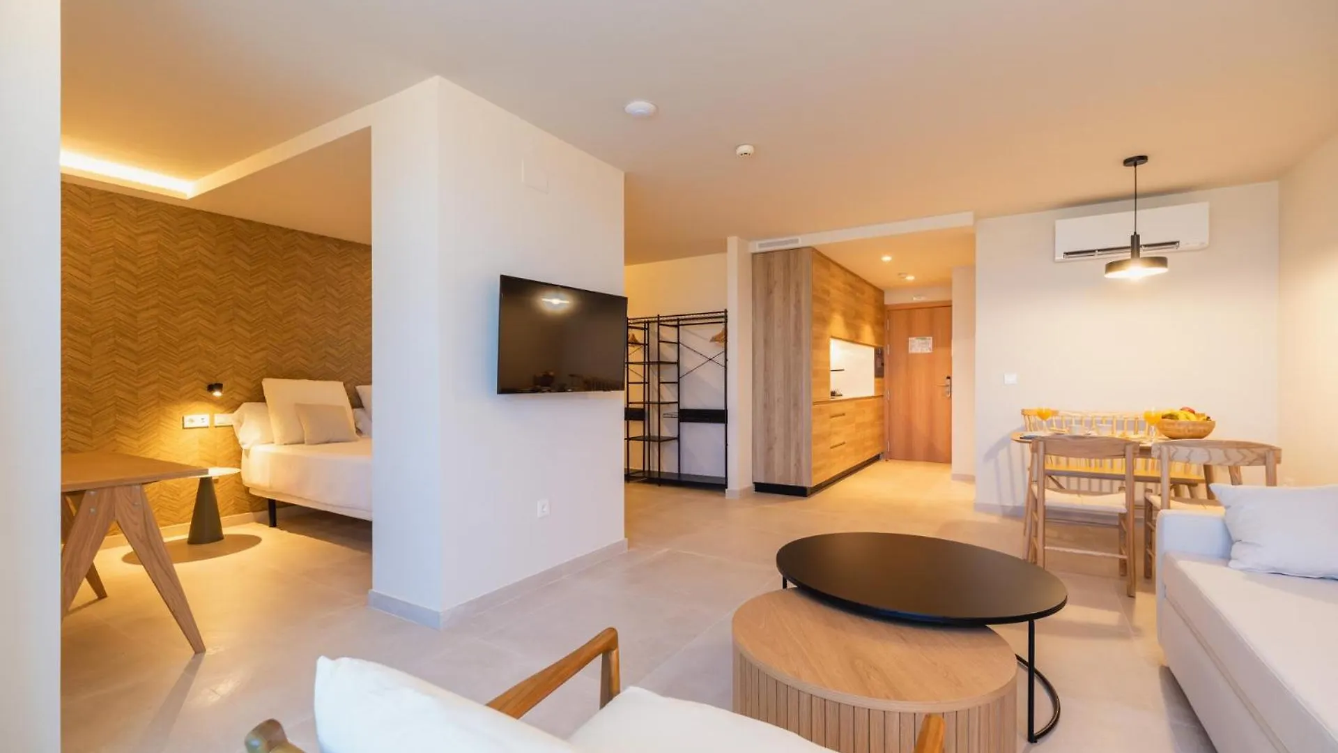 Apartamentos Playa Victoria Cadiz